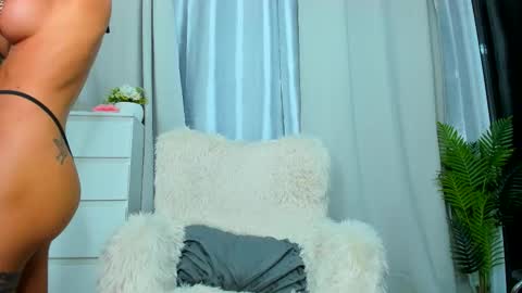 Snapshot of paris_x_hilton chatting on September 11, 2025, 3:17 am Paris online show from September 11, 2025, 3:17 am