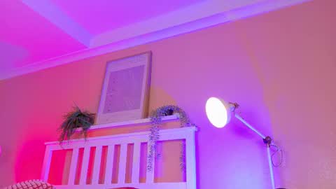 PARIS online show from February 16, 2026, 9:00 pm