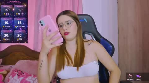 Paris online show from February 22, 2025, 6:52 pm