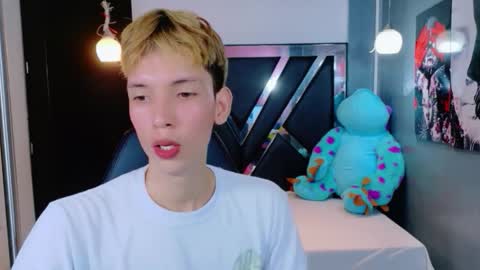 park_jimin1 online show from December 14, 2025, 2:11 pm