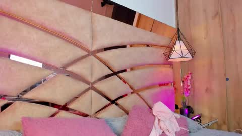 PARKER  online show from January 15, 2026, 7:17 pm