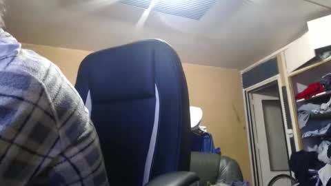 pascal88881 online show from November 15, 2025, 3:04 am