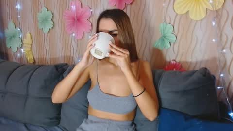 I am Lora and i am glad to see you in my room online show from September 30, 2025, 3:22 am