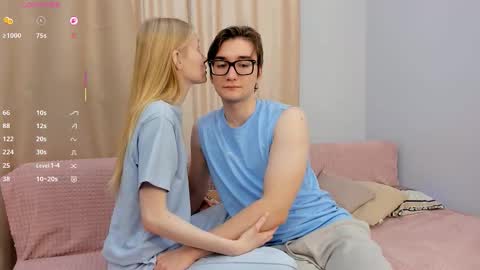 Snapshot of passionbond chatting on October 20, 2025, 12:38 pm We Katrin and Moris online show from October 20, 2025, 12:38 pm