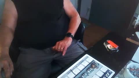 patjeooo online show from June 26, 2026, 2:32 pm