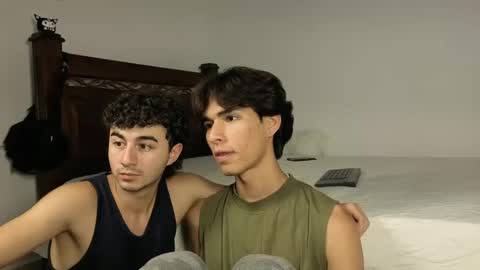 patri_ck_villa online show from October 1, 2025, 11:00 pm