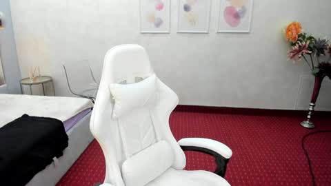 Patricia online show from December 21, 2024, 1:42 pm