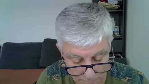 patrick5275 online show from January 4, 2025, 10:27 am