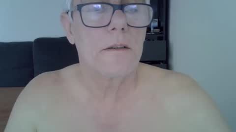 patrick5275 online show from February 10, 2025, 3:42 pm