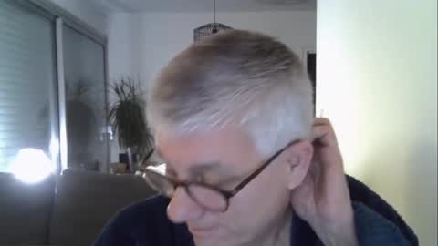 patrick5275 online show from April 12, 2026, 5:34 am