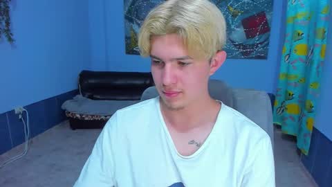 Snapshot of patrik027 chatting on October 17, 2025, 6:54 pm .... online show from October 17, 2025, 6:54 pm