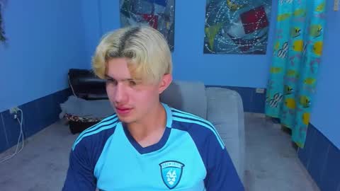 Snapshot of patrik027 chatting on November 8, 2025, 7:41 am .... online show from November 8, 2025, 7:41 am