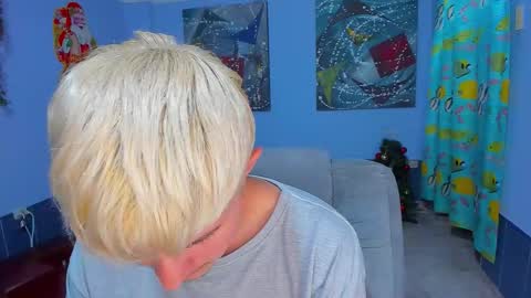 .... online show from December 18, 2025, 9:21 pm