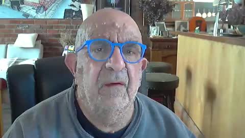 patvac online show from September 18, 2025, 1:40 am