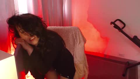 Snapshot of pau_1 chatting on November 16, 2025, 1:39 pm paula online show from November 16, 2025, 1:39 pm