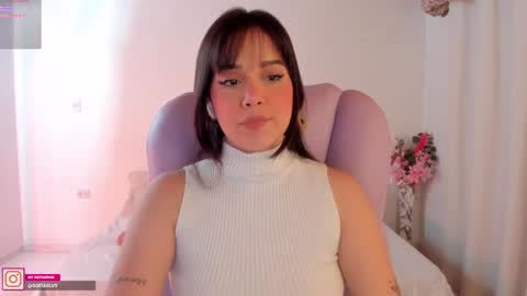 Sofa online show from January 24, 2025, 4:37 am