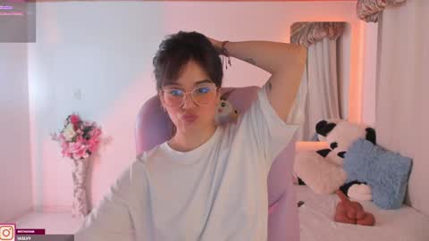 Sofa online show from February 5, 2025, 7:29 am