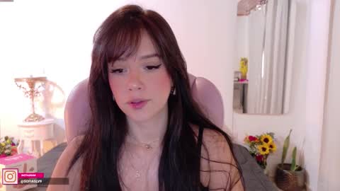 Sofa online show from March 12, 2026, 2:34 pm