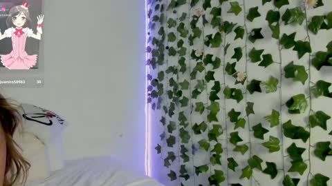 paulina online show from December 24, 2024, 2:43 am