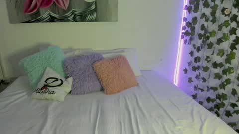 paulina online show from January 3, 2025, 12:00 am