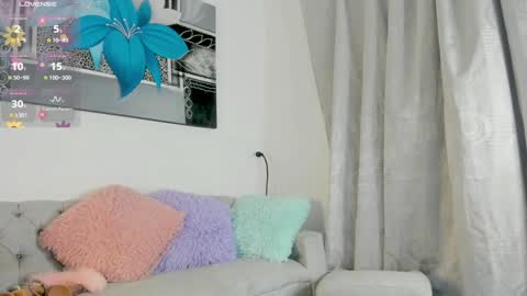 paulina online show from February 1, 2025, 1:23 am