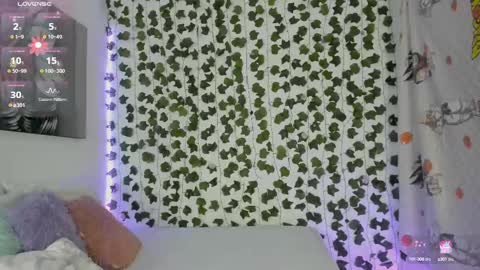 paulina online show from February 17, 2025, 12:59 pm