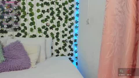 paulina online show from October 27, 2025, 1:53 am