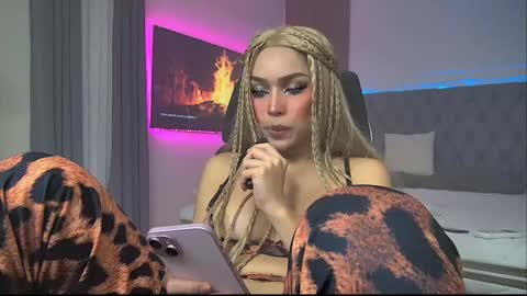 Paula online show from February 12, 2025, 12:33 pm