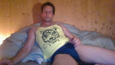 paueriwan online show from April 19, 2026, 8:00 pm