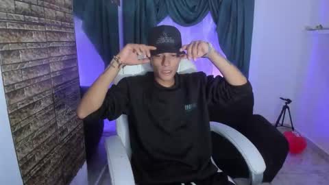 Paul online show from November 18, 2025, 2:39 am