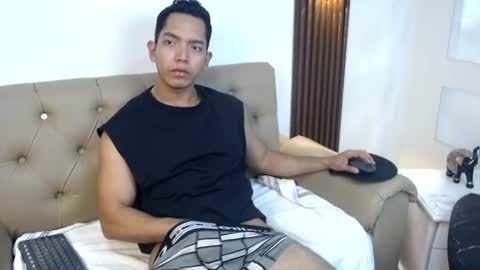 paul_cros online show from June 26, 2026, 11:25 am