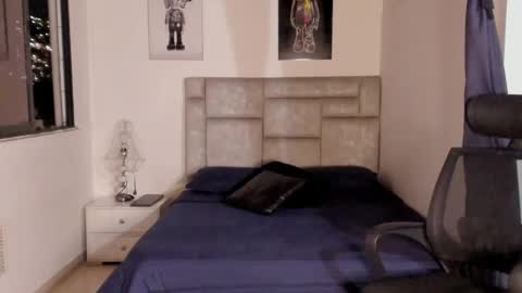 PAUL ROGER online show from October 1, 2025, 12:16 am