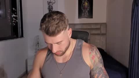 PAUL ROGER online show from October 28, 2025, 2:37 am