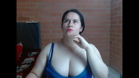 paula__117 online show from April 5, 2026, 7:22 pm