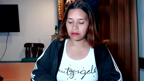 Snapshot of paula_anderson chatting on January 9, 2025, 2:11 am PAULA online show from January 9, 2025, 2:11 am