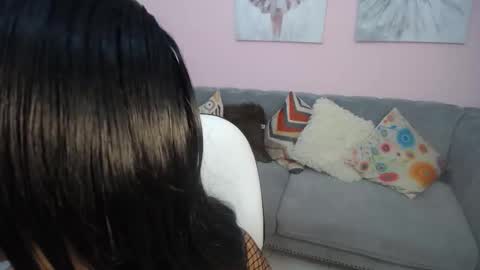 Pau online show from February 3, 2026, 1:27 pm