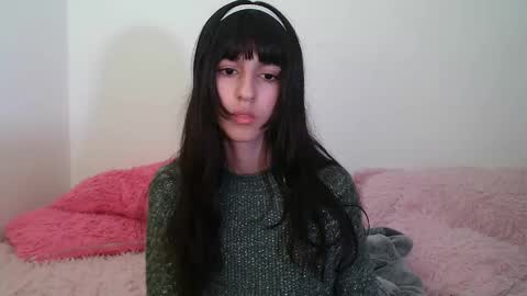 Snapshot of paulainblue chatting on February 15, 2025, 6:12 am online show from February 15, 2025, 6:12 am