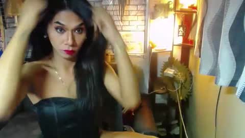 Snapshot of paulaontop chatting on January 1, 2025, 5:00 pm paulaontop online show from January 1, 2025, 5:00 pm