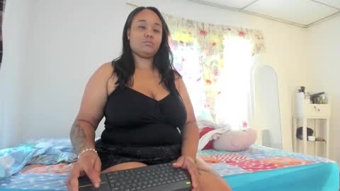 paulastone24 online show from January 16, 2026, 1:26 pm