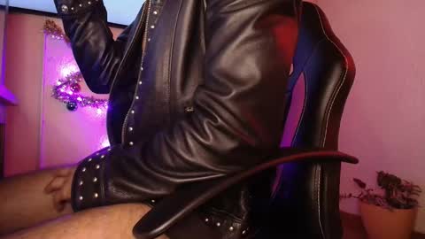 Paul Docux pdocux online show from December 4, 2025, 3:05 am