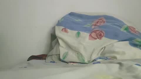 Snapshot of paulhot18 chatting on February 9, 2025, 8:45 pm Paul Mklain online show from February 9, 2025, 8:45 pm