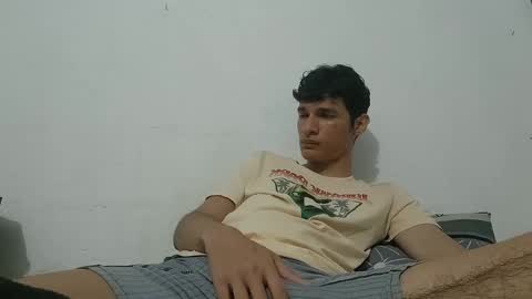 Snapshot of paulhot18 chatting on March 10, 2025, 4:17 am Paul Mklain online show from March 10, 2025, 4:17 am