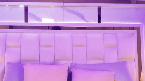 Paulina  online show from April 6, 2026, 7:04 pm