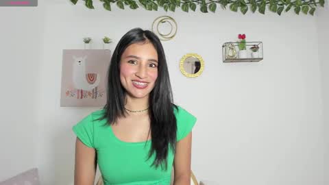 Snapshot of paulina_moons_1 chatting on January 31, 2025, 8:22 pm paulina moos 1 online show from January 31, 2025, 8:22 pm