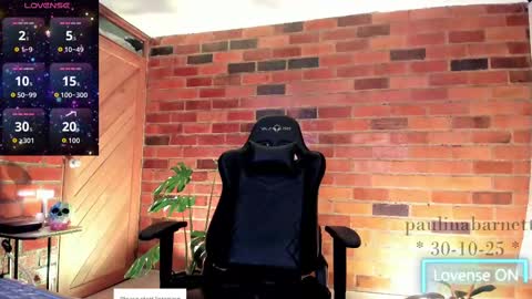 Paulina online show from October 30, 2025, 3:35 pm