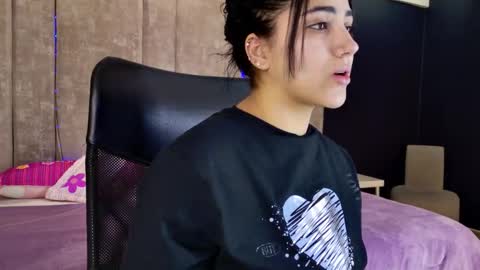 Paulina online show from November 9, 2025, 12:25 pm