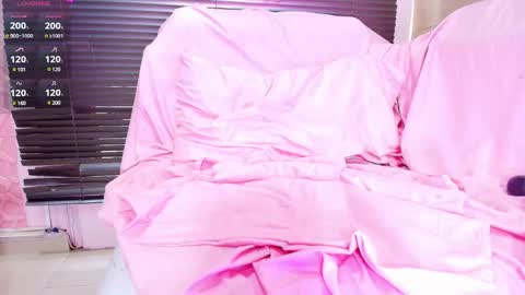 PaulinaSaennz online show from March 11, 2025, 3:34 pm