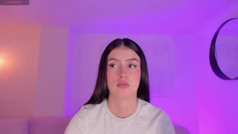 Paulina Santos  online show from November 6, 2025, 7:59 pm