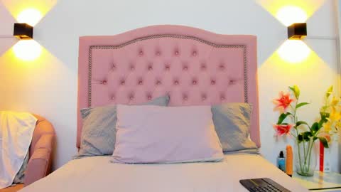 paulinavera online show from April 9, 2026, 1:05 pm