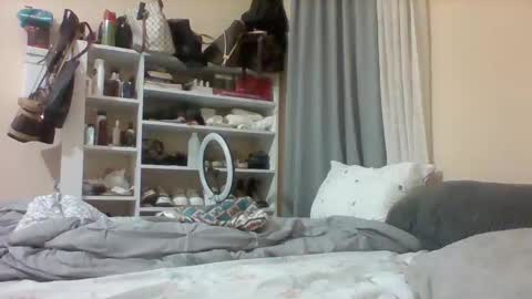 pauline19932016 online show from October 30, 2025, 1:12 pm